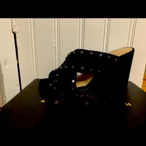 424 Fifth Jade1 black suede mules silver studs sz7